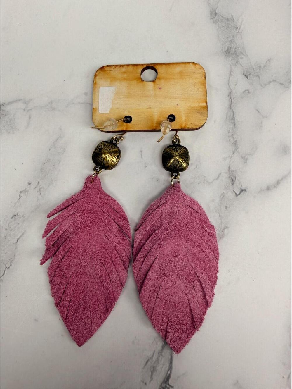Pink Panache Pink Leather Fringe Earrings Gold Foil Feather Drop Texas Boho - Picture 3 of 3